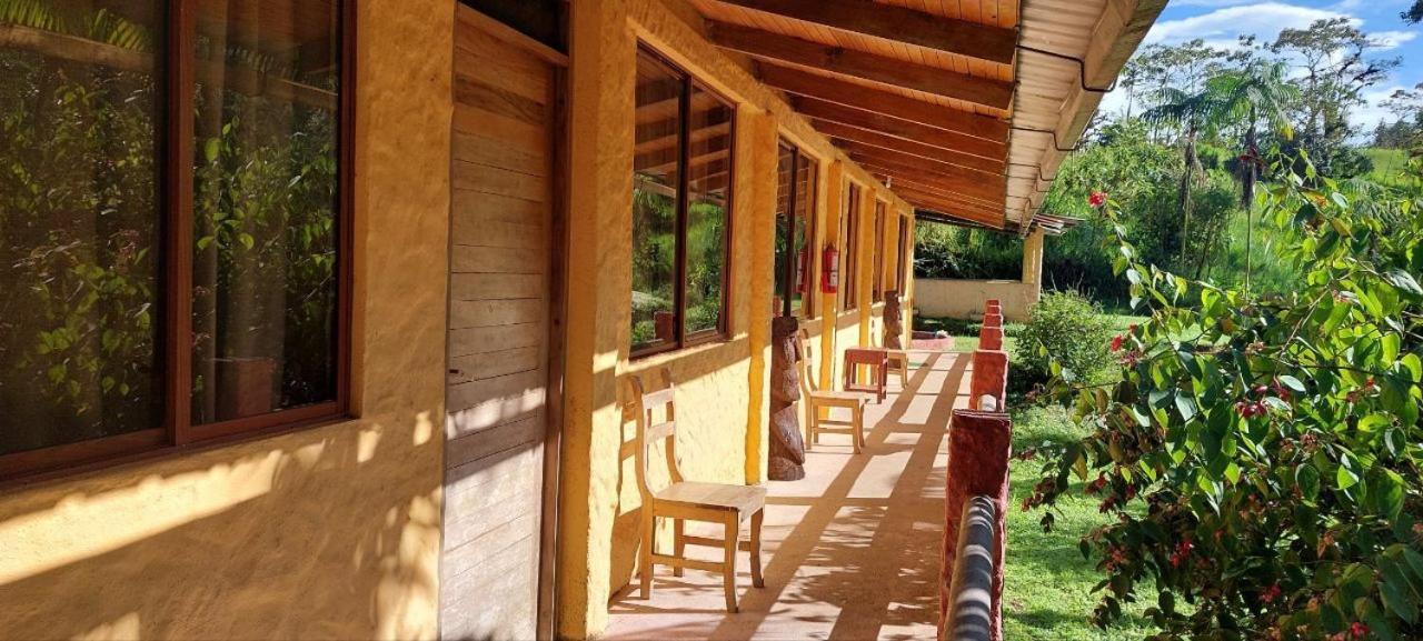 Mindo Loma Bird Lodge المظهر الخارجي الصورة